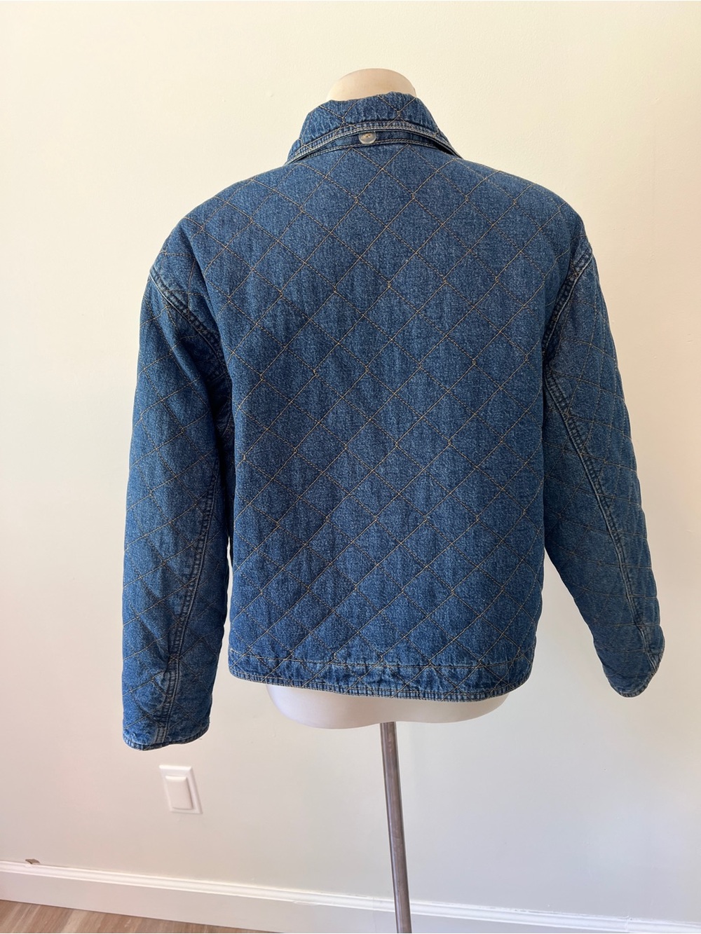 Vintage Liz Wear Quilted Denim Jacket Cropped Blue Button Front Women’s Medium - Picture 3 of 8